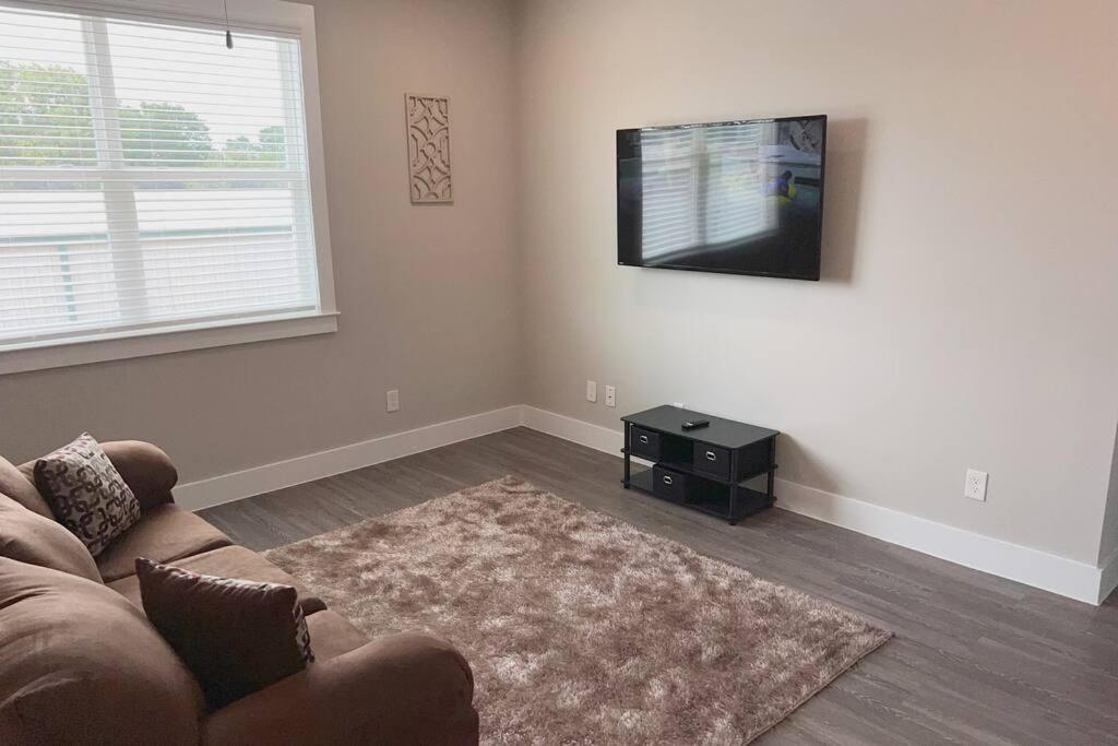 Welcome To Our Spacious 2-Bedroom 2-Bathroom Located In The City Of Houston, Texas! Экстерьер фото